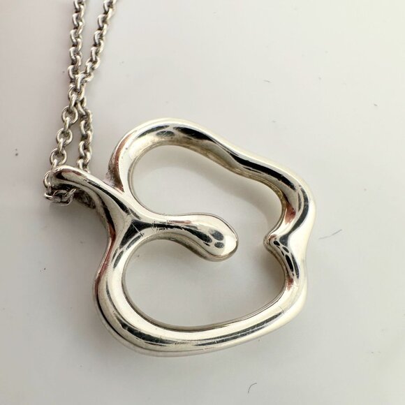 Tiffany & Co Apple Necklace in Sterling Silver - Picture 6 of 13